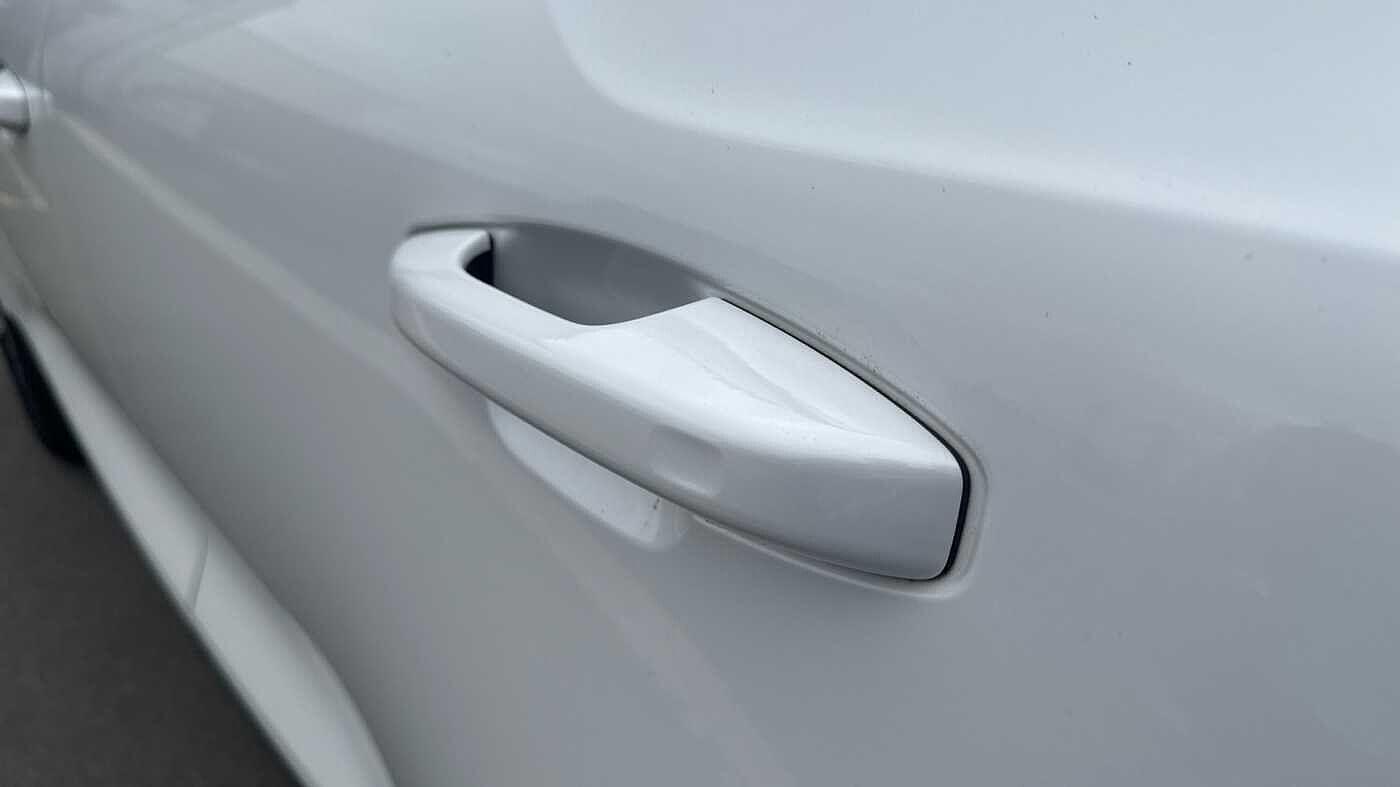 Used Volvo XC40 2024 for sale - 76855811: Photo 33