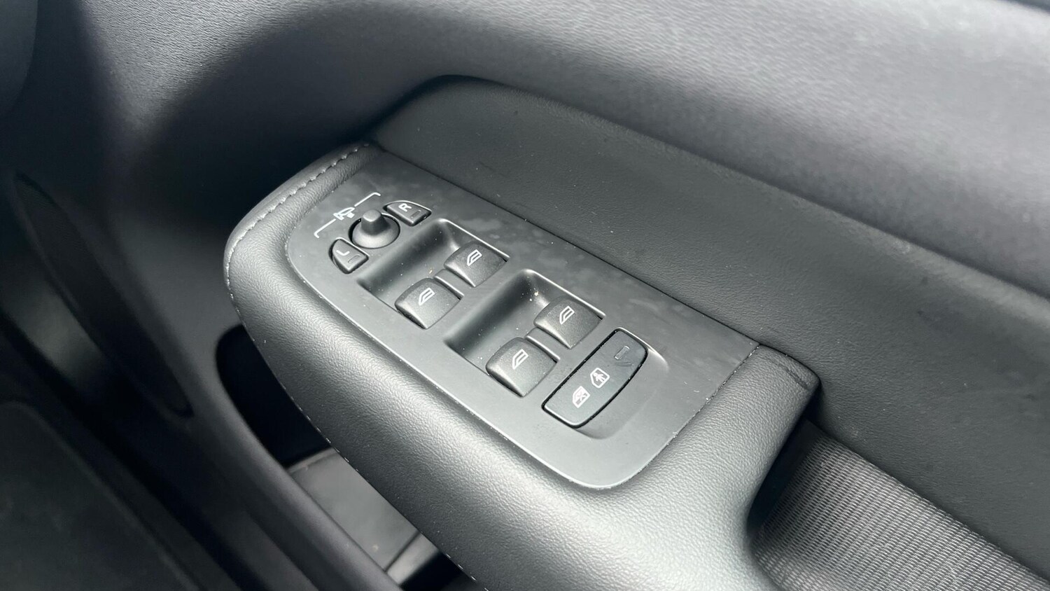 Used Volvo XC60 for sale - 77456186: Photo 24