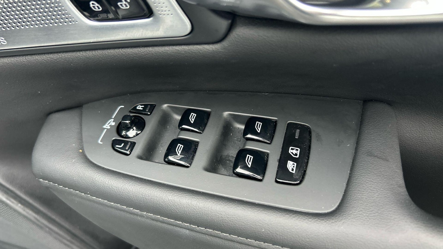 Used Volvo V90 2024 for sale - 76561666: Photo 17