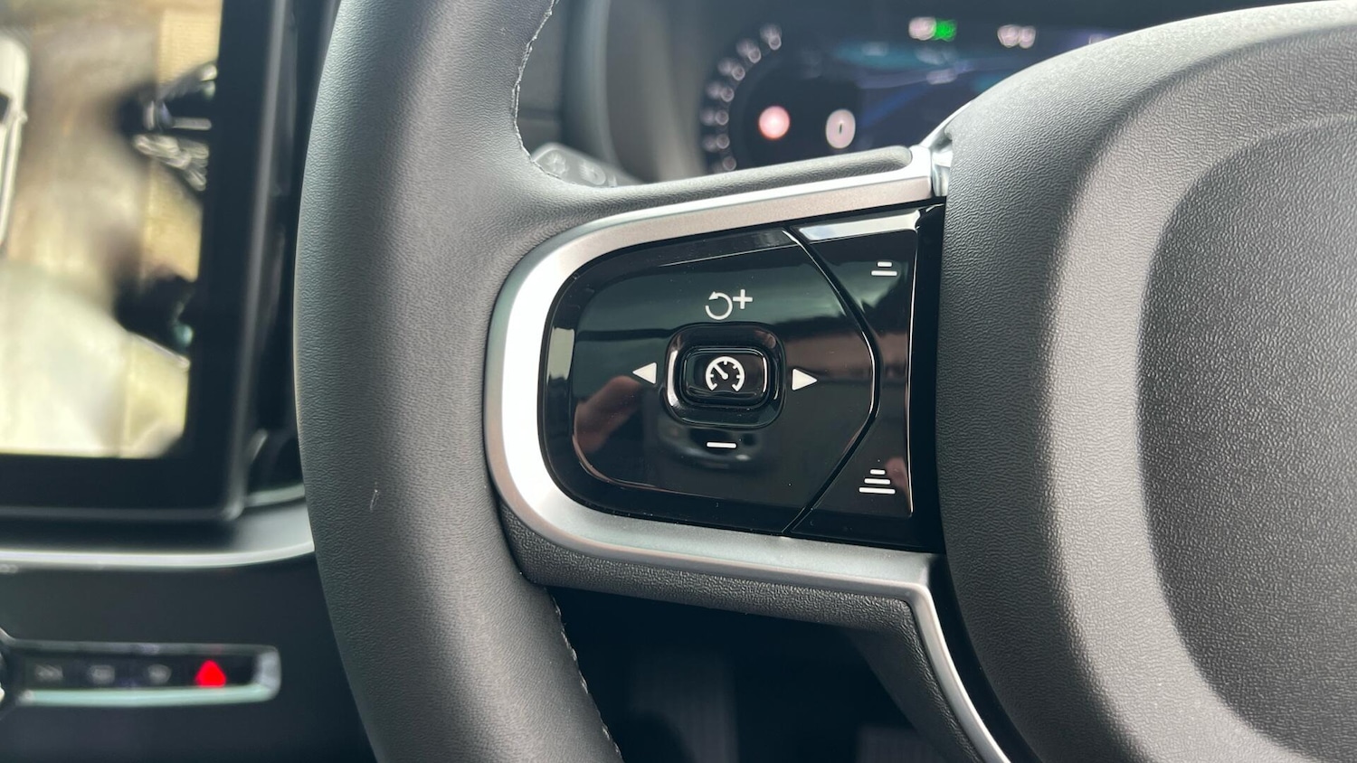 Used Volvo XC90 2025 for sale - 77646868: Photo 20