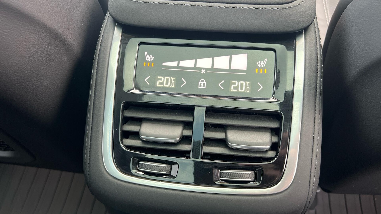 Used Volvo XC90 2025 for sale - 77646868: Photo 37