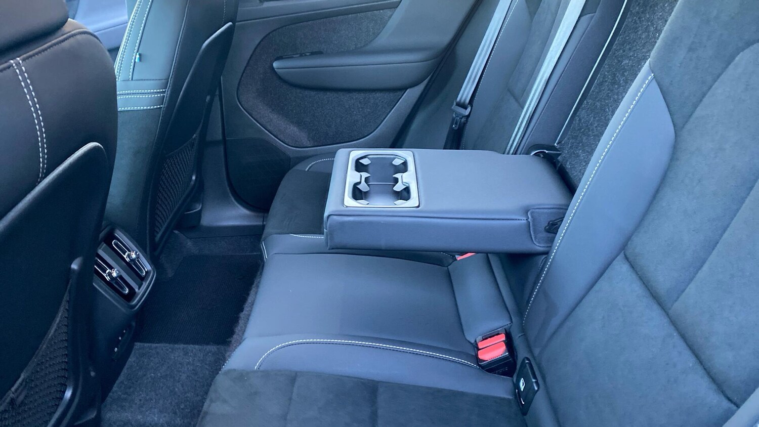 Used Volvo XC40 2024 for sale - 77097713: Photo 34