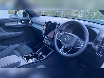 Used Volvo XC40 2024 for sale - 77097713: Photo