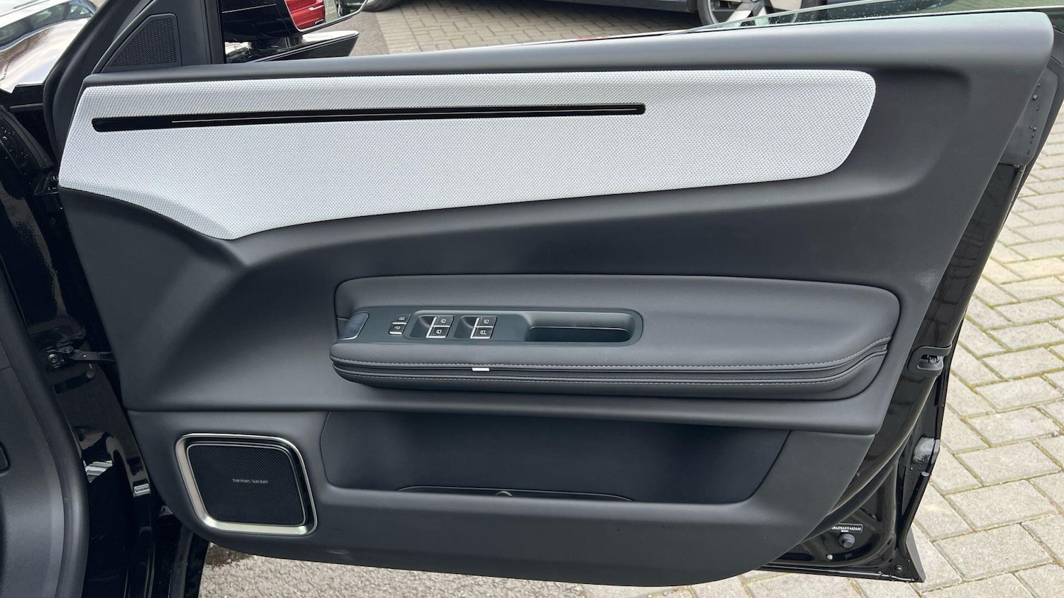 Used Polestar Polestar 4 2025 for sale - 77839116: Photo 27