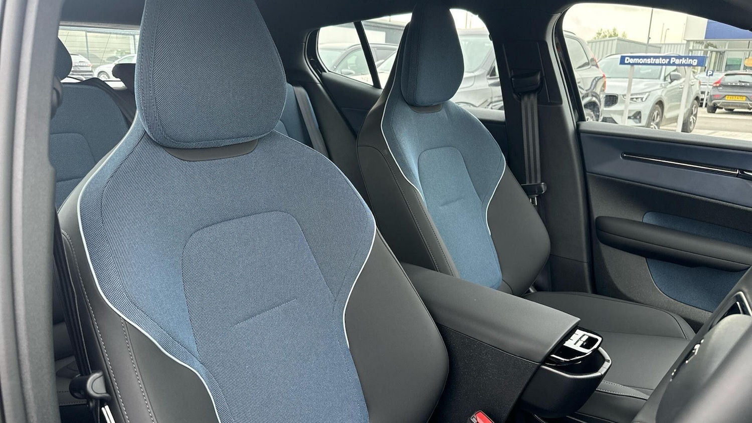 Used Volvo EX30 for sale - 78071963: Photo 19