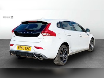 Used Volvo V40 2016 for sale - 75654970: Photo