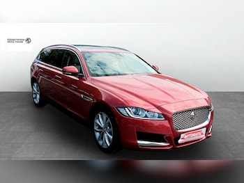 Used Jaguar XF 2018 for sale - 79323658: Photo