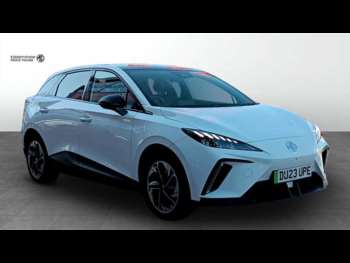2023 - 64kWh Trophy Long Range Hatchback 5dr Electric Auto (203 ps)