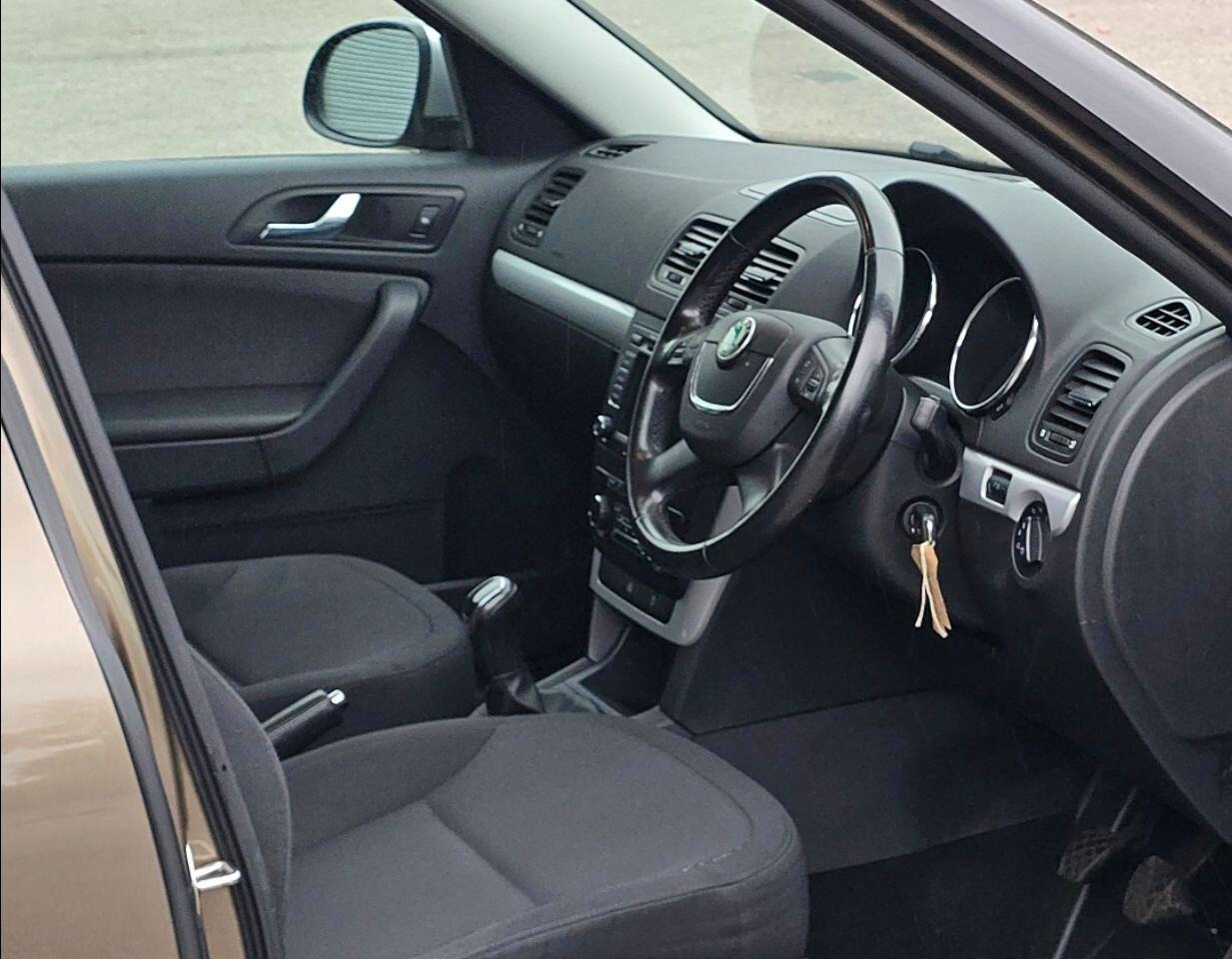 Used Skoda Yeti 2011 for sale - 77323716: Photo 6