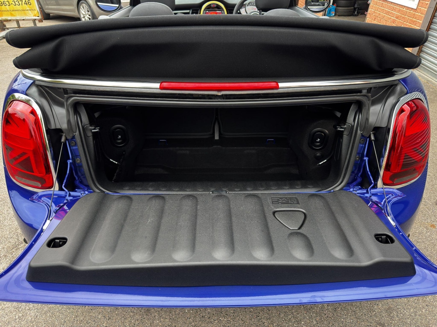 Used MINI Convertible 2018 for sale - 77086650: Photo 15