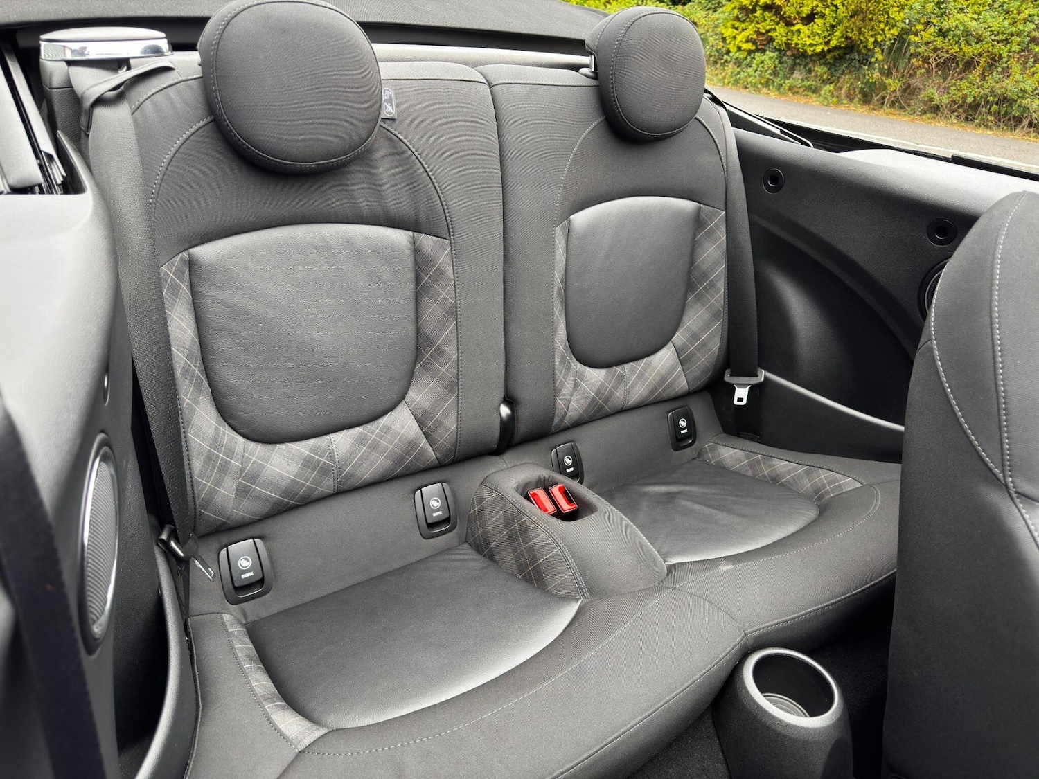 Used MINI Convertible 2018 for sale - 77086650: Photo 35