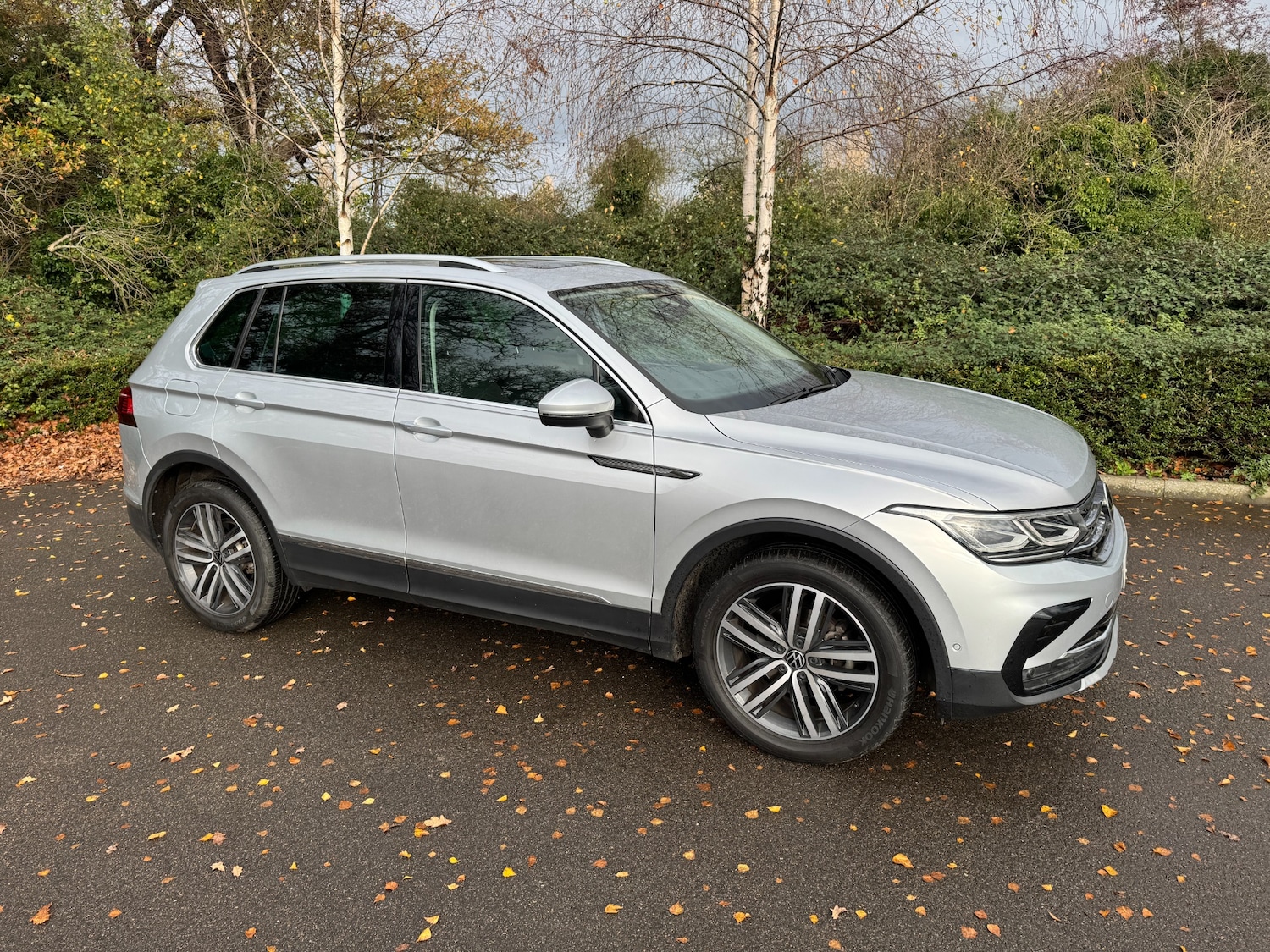 Used Volkswagen Tiguan 2021 for sale - 76588641: Photo 1