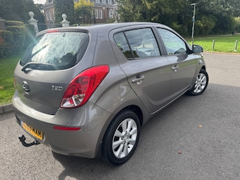 Used Hyundai i20 2013 for sale - 75761370: Photo 3