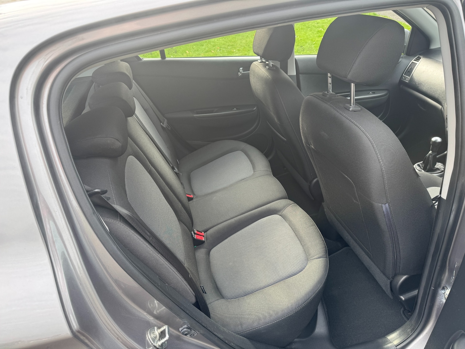 Used Hyundai i20 2013 for sale - 75761370: Photo 8