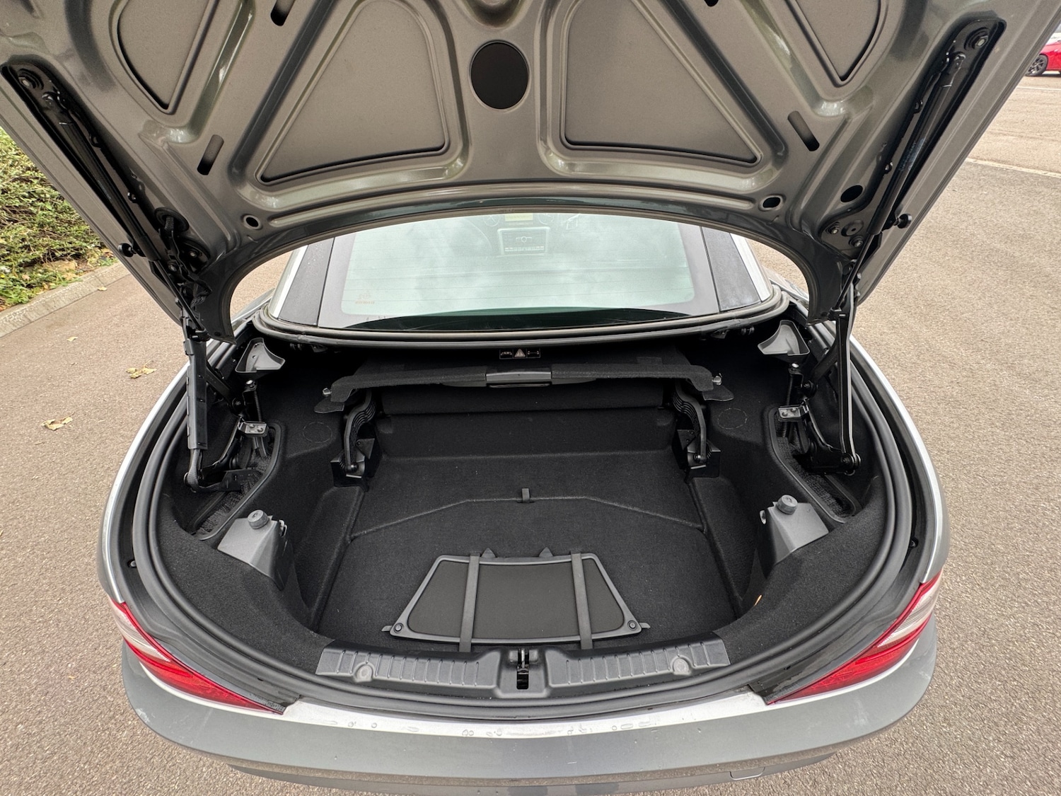 Used Mercedes-Benz SLK 2011 for sale - 76116163: Photo 16