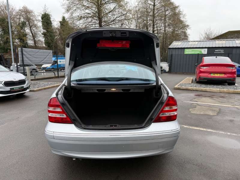 Used Mercedes-Benz C Class 2007 for sale - 77461096: Photo 7