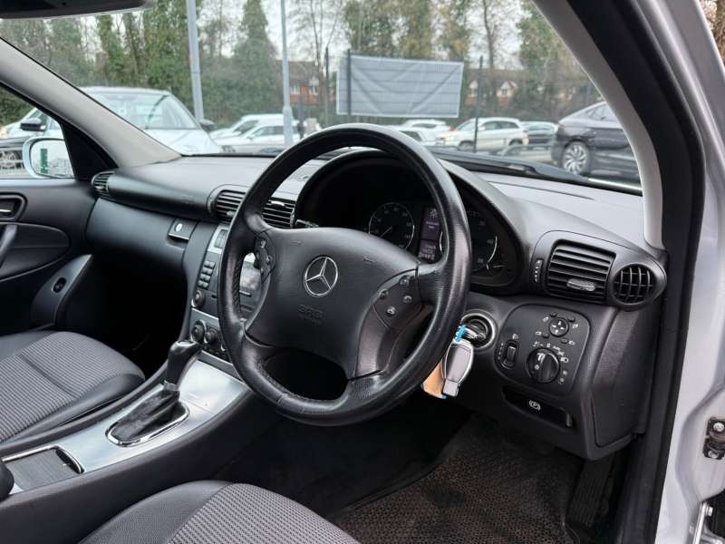 Used Mercedes-Benz C Class 2007 for sale - 77461096: Photo 8