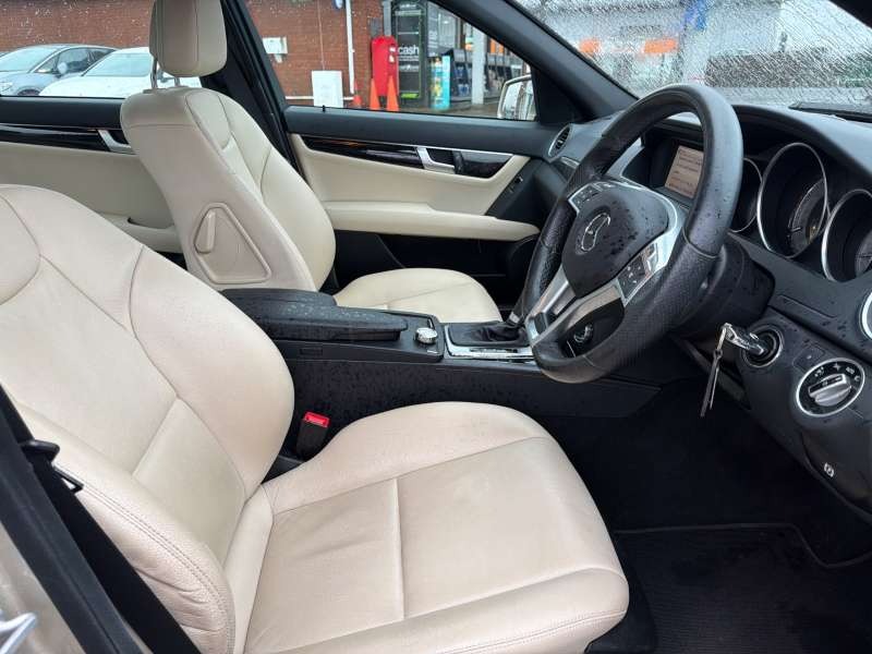 Used Mercedes-Benz C Class 2012 for sale - 77605286: Photo 28