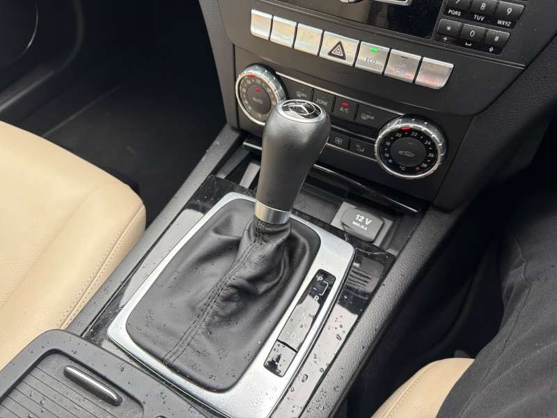 Used Mercedes-Benz C Class 2012 for sale - 77605286: Photo 36