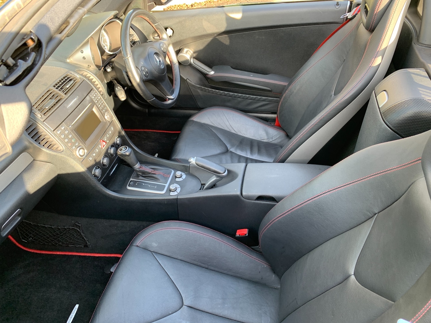 Used Mercedes-Benz SLK 2010 for sale - 76160956: Photo 13