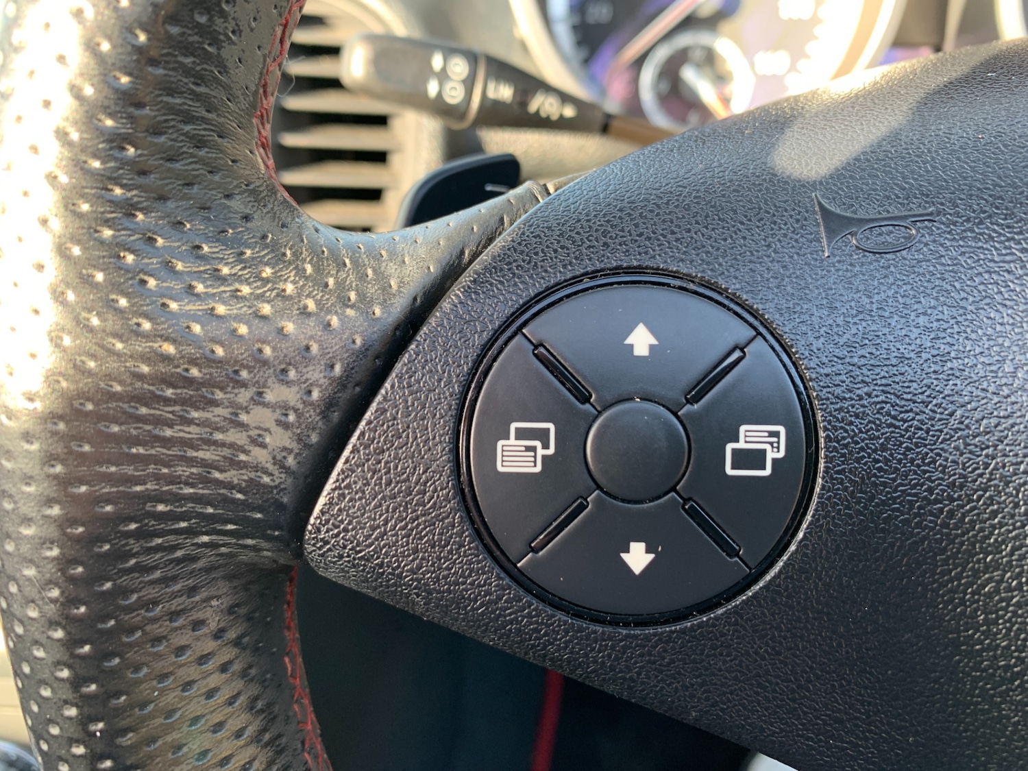 Used Mercedes-Benz SLK 2010 for sale - 76160956: Photo 17