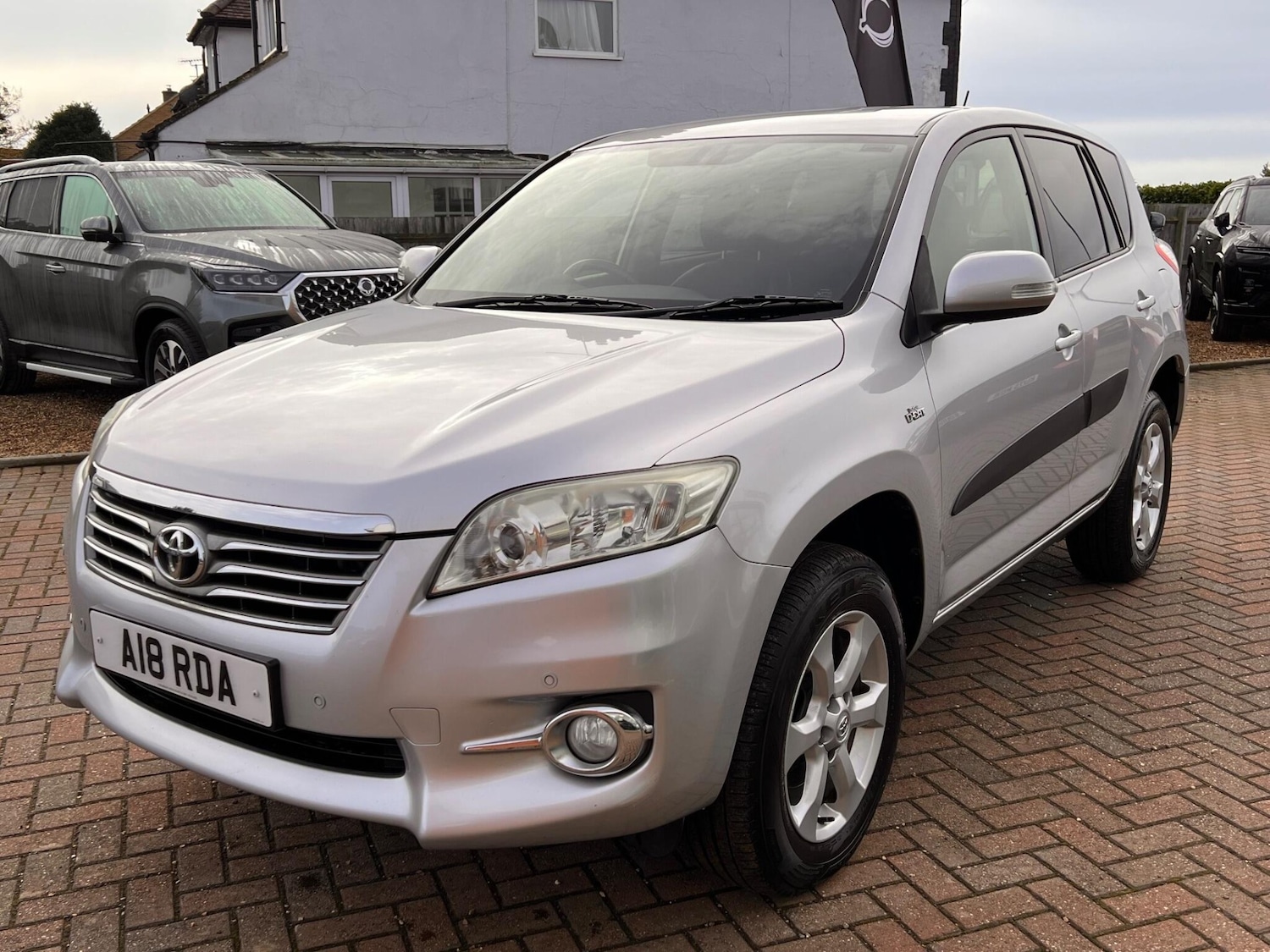 Used Toyota RAV4 2010 for sale - 76450406: Photo 1