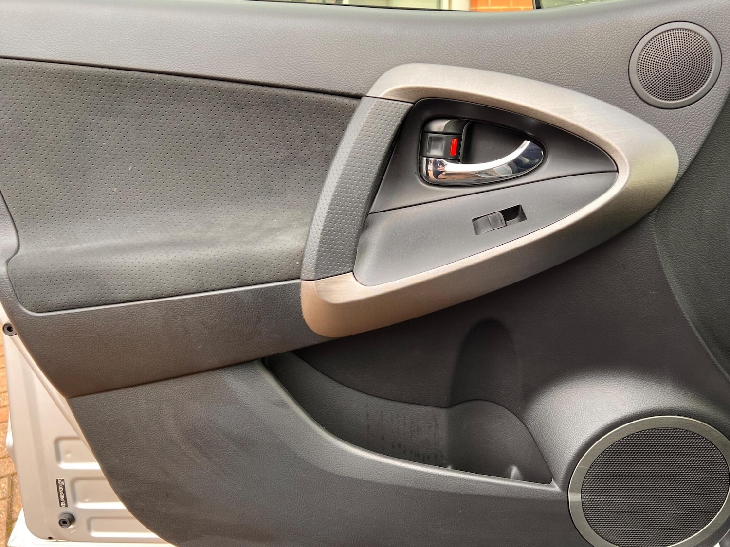 Used Toyota RAV4 2010 for sale - 76450406: Photo 16