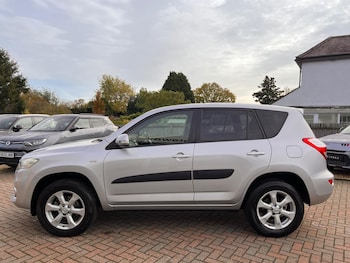 Used Toyota RAV4 2010 for sale - 76450406: Photo