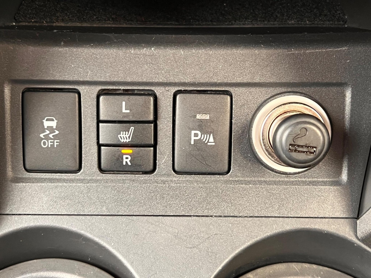 Used Toyota RAV4 2010 for sale - 76450406: Photo 8