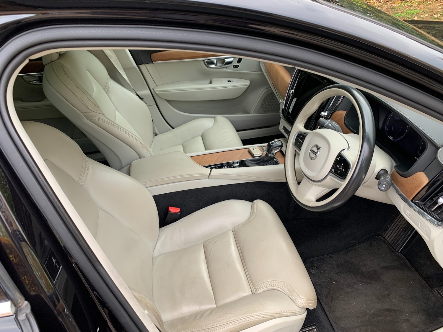 Used Volvo V90 2018 for sale - 76531073: Photo 10