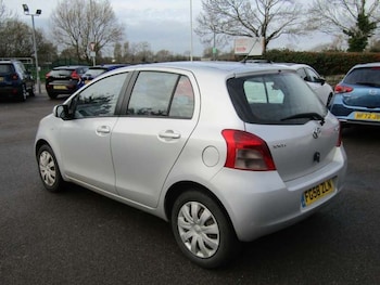 Used Toyota Yaris 2008 for sale - 76602768: Photo