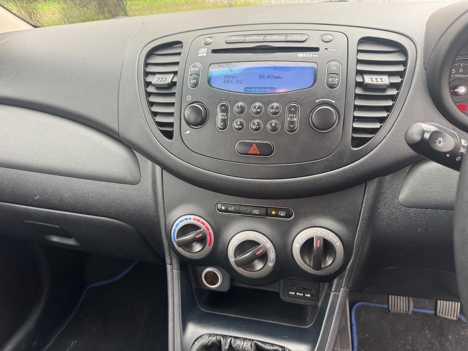 Used Hyundai i10 2012 for sale - 77531954: Photo 15