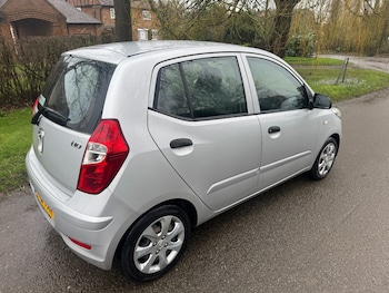 Used Hyundai i10 2012 for sale - 77531954: Photo