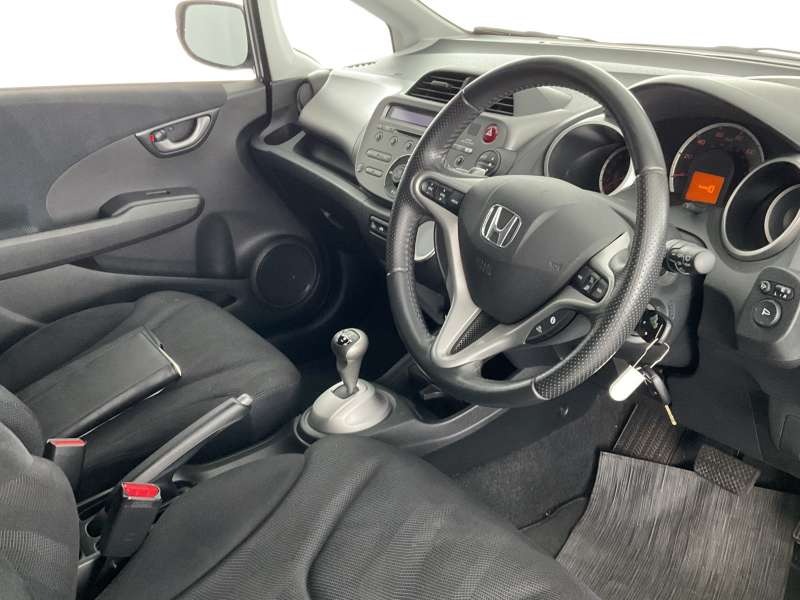 Used Honda Jazz 2010 for sale - 77460973: Photo 25