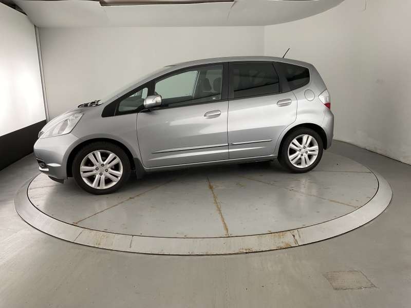 Used Honda Jazz 2010 for sale - 77460973: Photo 4