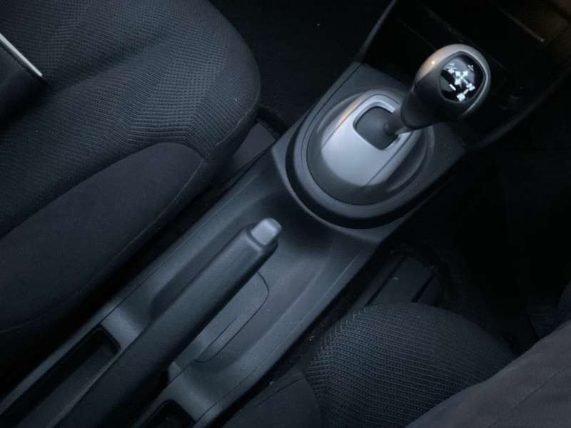 Used Honda Jazz 2010 for sale - 77460973: Photo 48