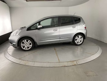 Used Honda Jazz 2010 for sale - 77460973: Photo