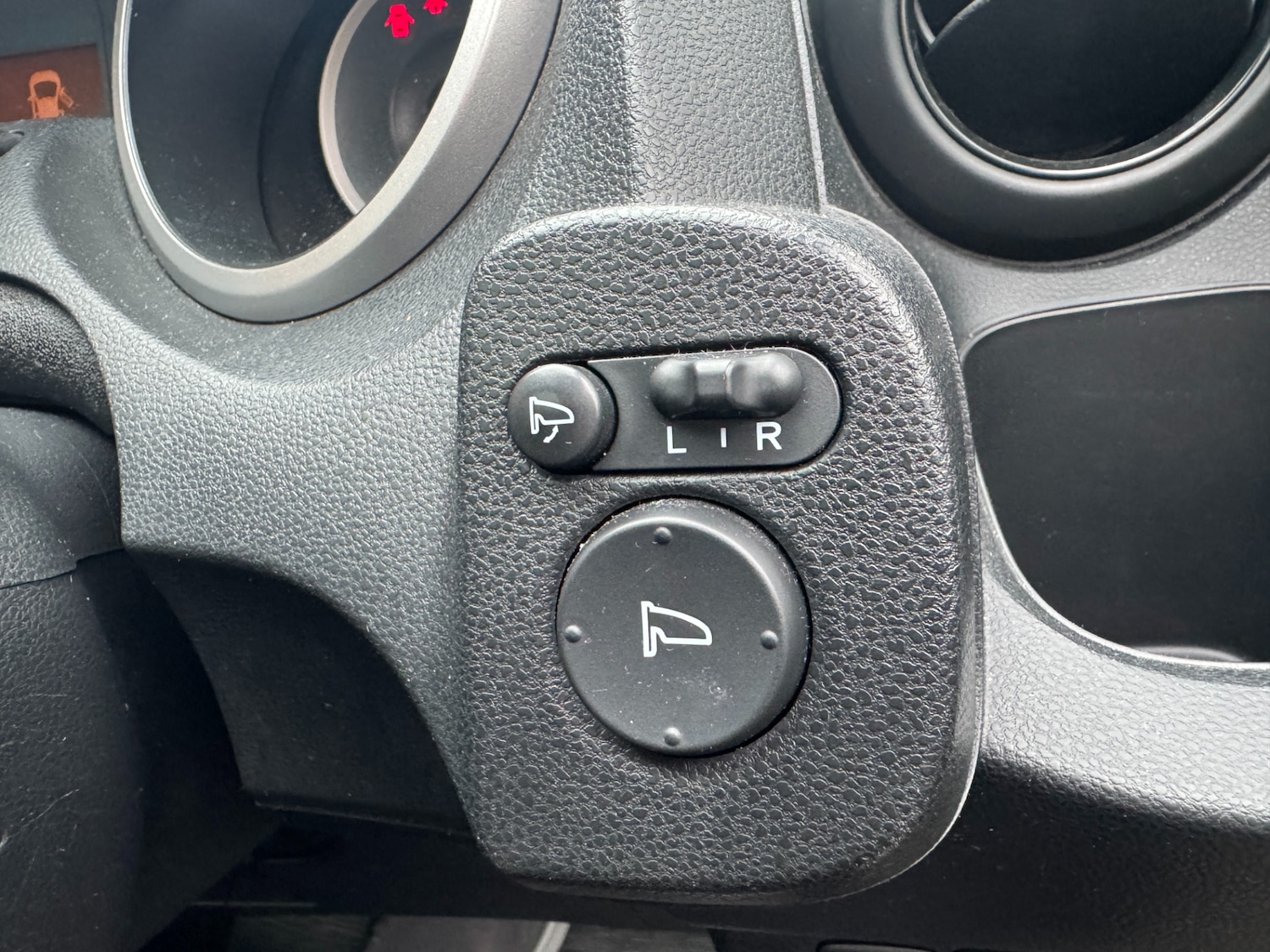 Used Honda Jazz 2010 for sale - 77460973: Photo 57