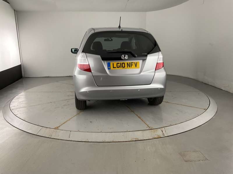 Used Honda Jazz 2010 for sale - 77460973: Photo 6