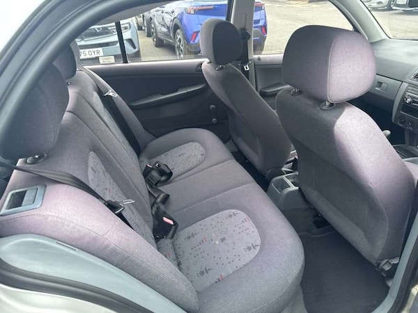 Used Skoda Fabia 2002 for sale - 76330061: Photo 12