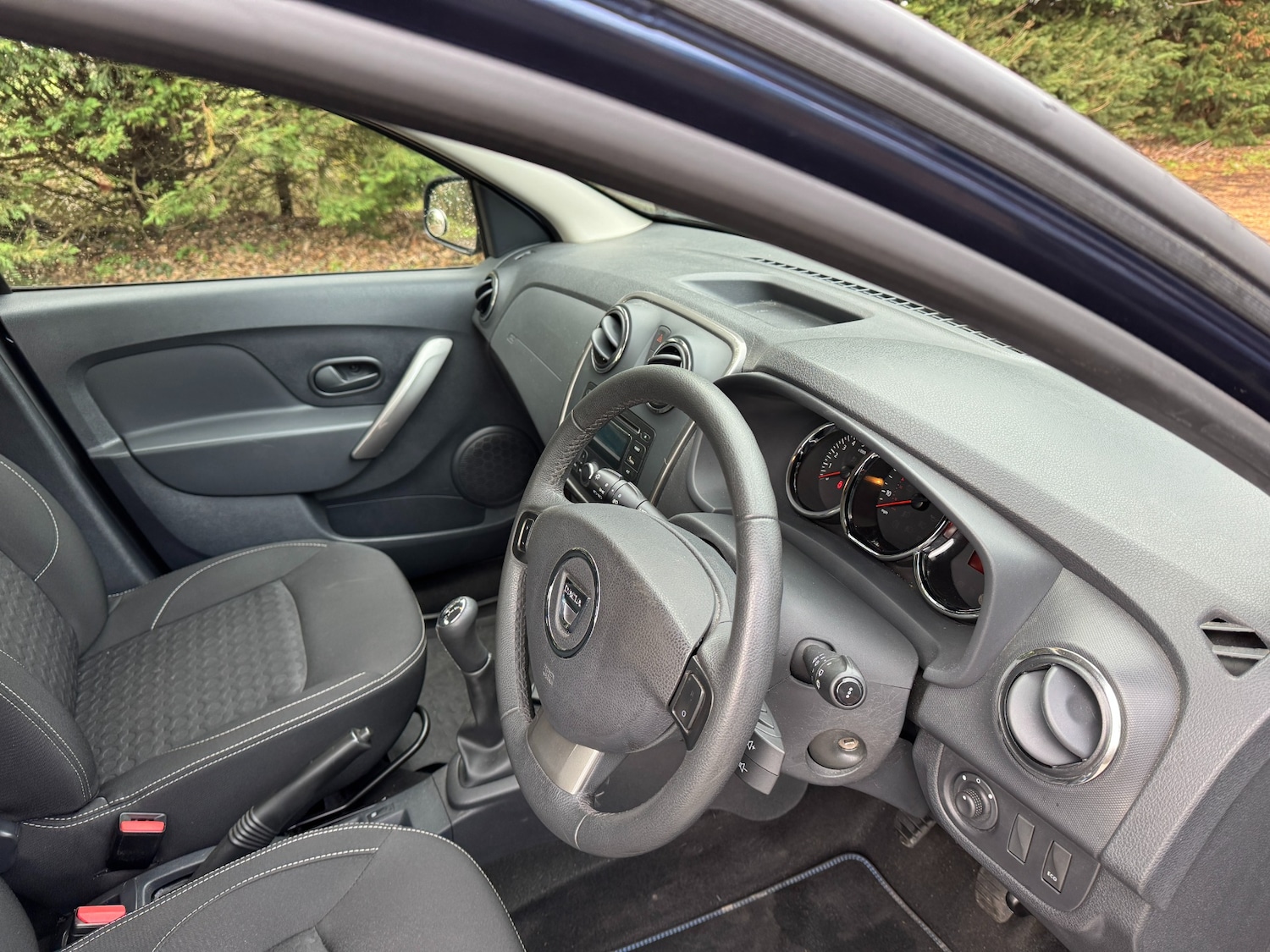 Used Dacia Sandero 2017 for sale - 77207977: Photo 10