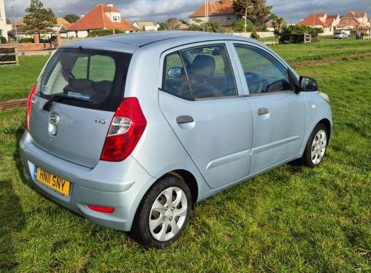 Used Hyundai i10 2011 for sale - 76479520: Photo 5