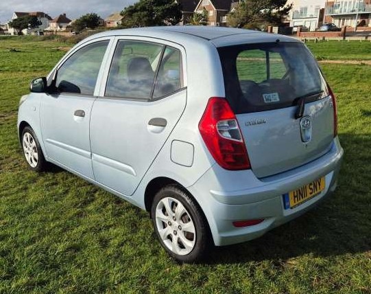 Used Hyundai i10 2011 for sale - 76479520: Photo 6