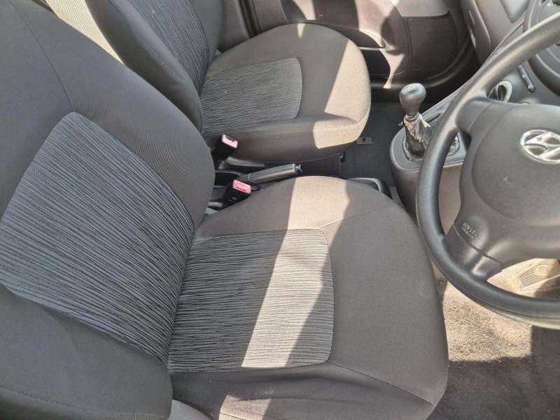 Used Hyundai i10 2011 for sale - 76479520: Photo 7