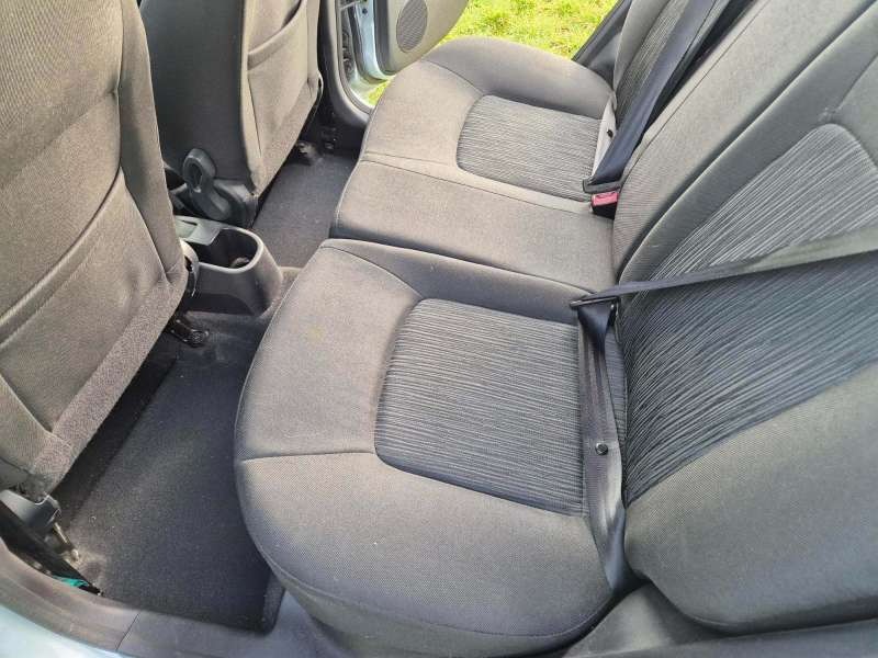 Used Hyundai i10 2011 for sale - 76479520: Photo 8