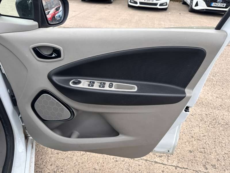 Used Renault Zoe 2016 for sale - 78105994: Photo 14