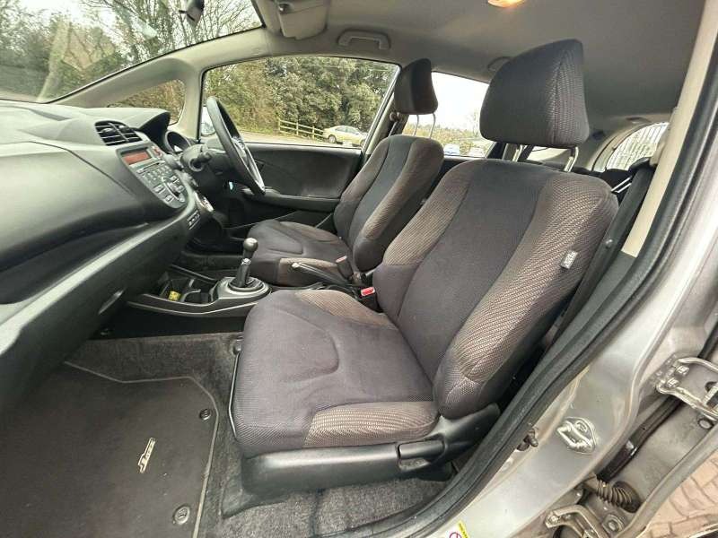 Used Honda Jazz 2011 for sale - 77220931: Photo 19