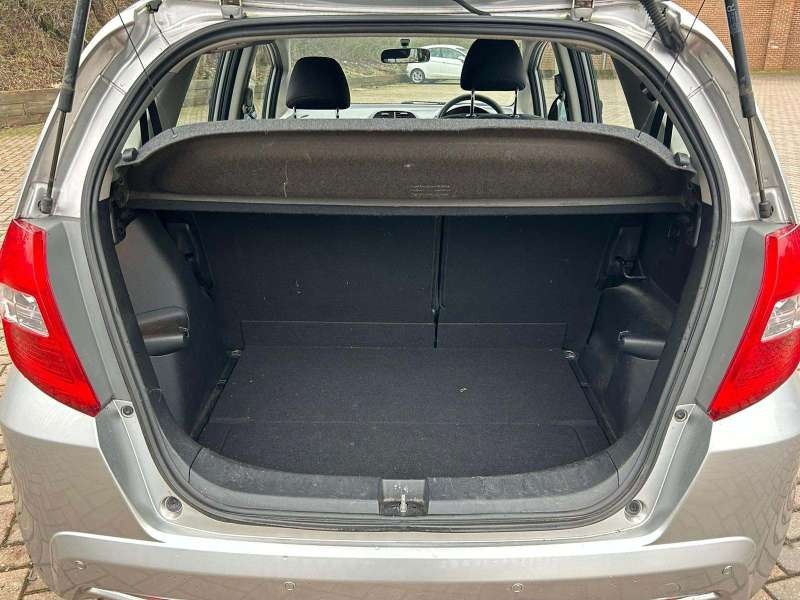 Used Honda Jazz 2011 for sale - 77220931: Photo 27