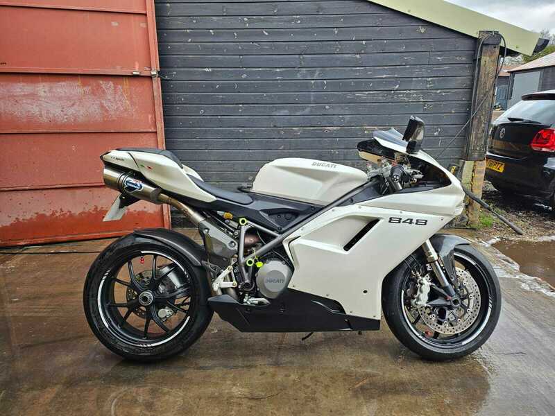 Ducati 848