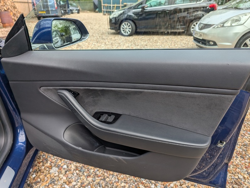 Used Tesla Model 3 2019 for sale - 76346139: Photo 16